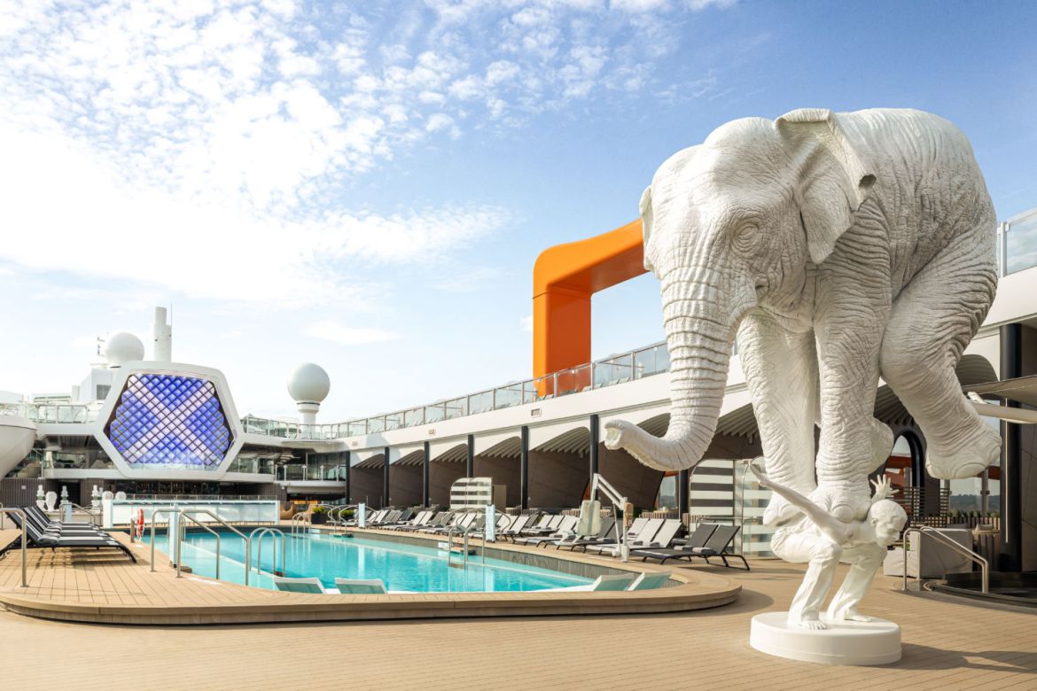 Celebrity Beyond demuestra una nueva manera de viajar en crucero - copy-of-cel-by-pooldeck-1