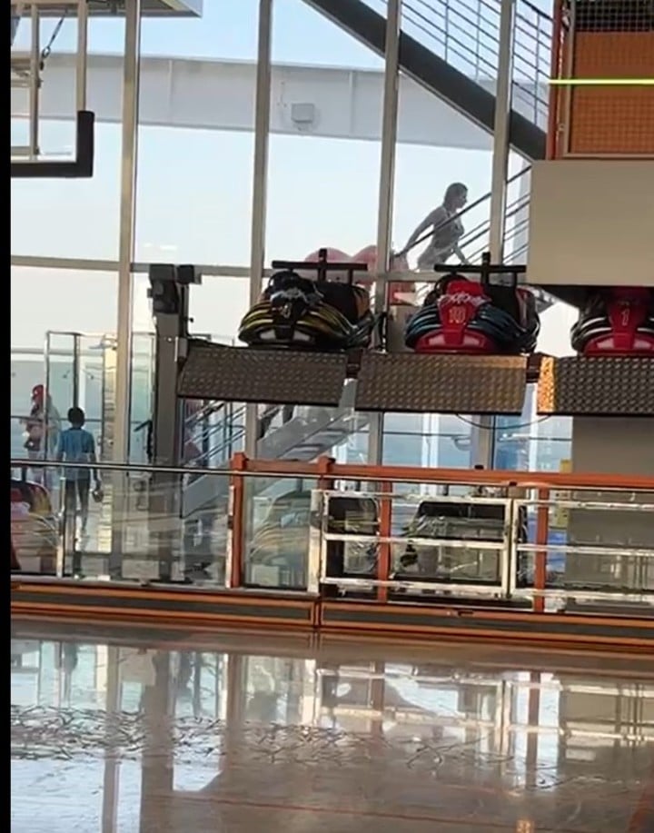 Autitos chocadores para divertirse en el crcuero.