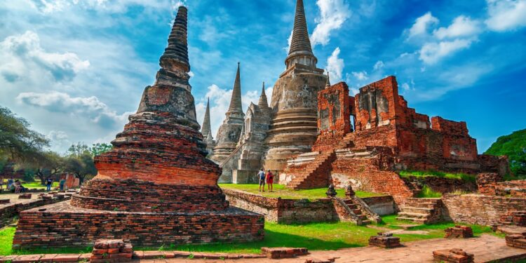 It was built by King Boromatrailokanat in 1448 and was one of the grandest temples in the ancient capital. During the...