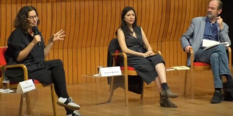 Antonio Tabucchi, el escritor que hizo de "mancharse la camisa" un estilo literario