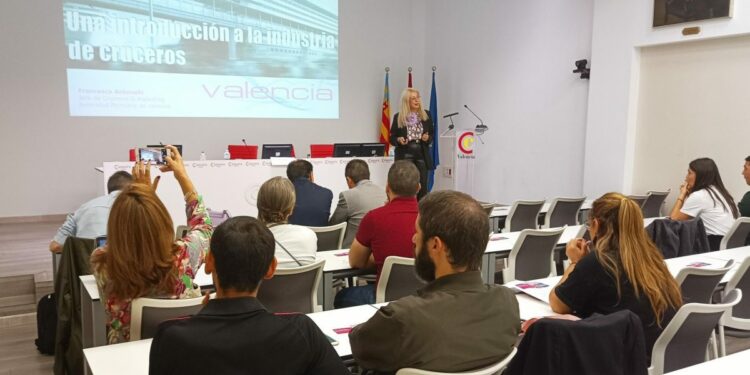 Autoridad Portuaria de Valencia organiza segundo curso formativo "Turismo de Cruceros"