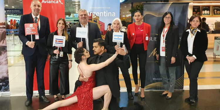Avianca comenzó a volar a Buenos Aires desde San José de Costa Rica con escala en Quito