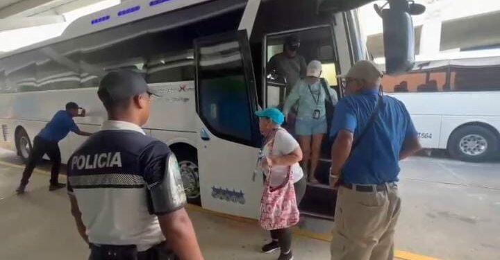 Brindan seguridad tras llegada de cruceros