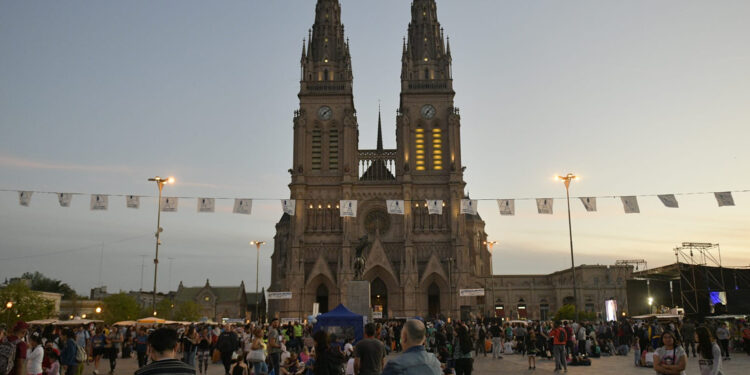 Cargada agenda turística en el arranque de noviembre
