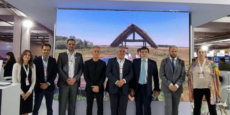 Carlos Paz mostró su oferta en Paraguay y Rosario