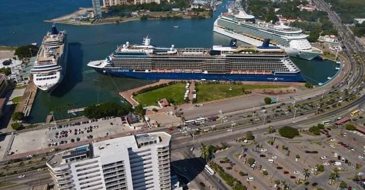 Casi 6 mil pasajeros en el arribo triple de cruceros hoy en Puerto Vallarta