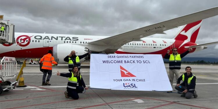 Chile recupera conectividad con los regresos de la australiana Qantas y la española Level