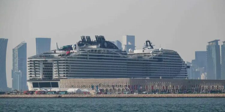 Cómo es el lujoso crucero que albergará a los familiares y parejas de los jugadores de Inglaterra durante el Mundial de Qatar – Guatevision
