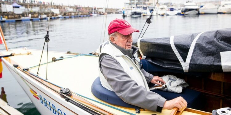 Corinna asegura que Juan Carlos I volvía de sus viajes con "bolsas llenas de efectivo"