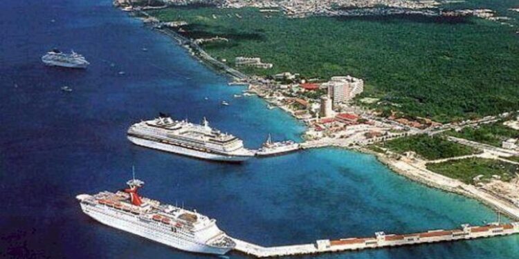 Cozumel goza de la temporada de cruceros