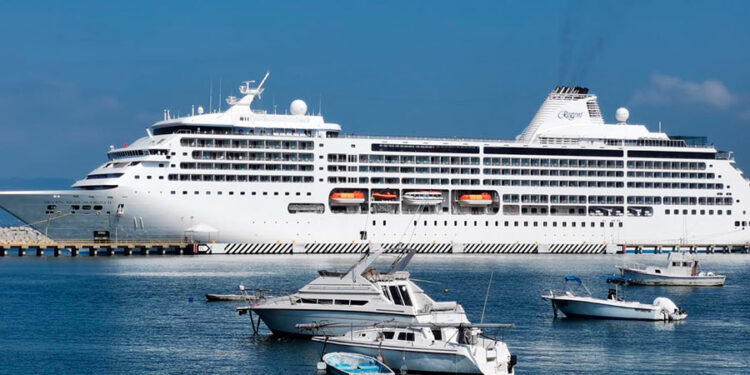 Crucero Seven Seas Mariner hace escala en Manzanillo | AFmedios .