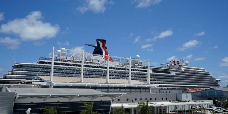Cruceros Carnival amplía su terminal en Puerto Miami