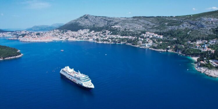 Azamara