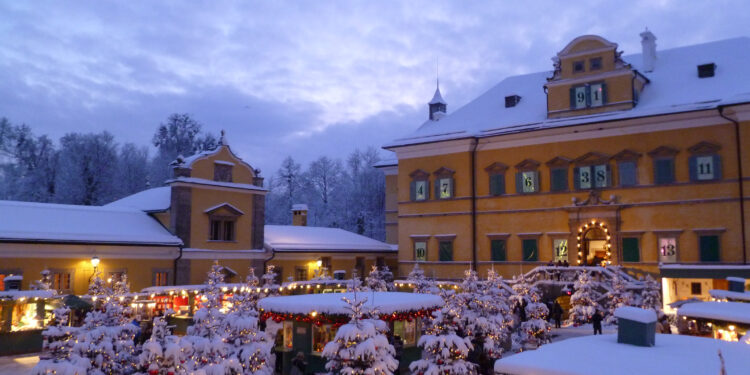 El mercado del palacio de Hellbrunn es uno de los más bonitos de la ciudad.