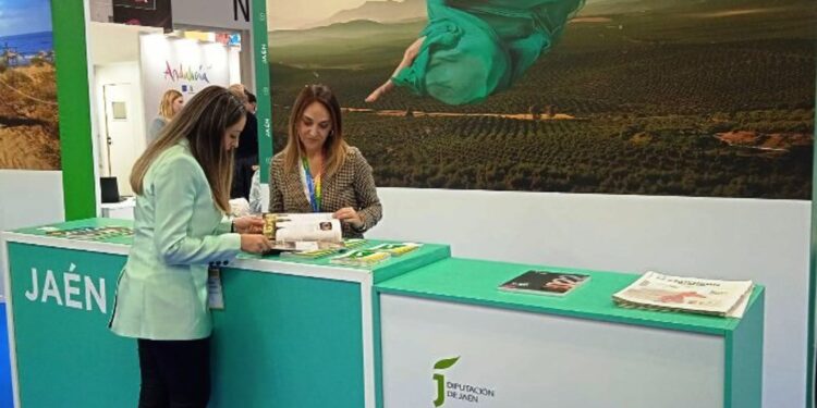 Diputación apuesta por el oleturismo en la feria del turismo en Londres