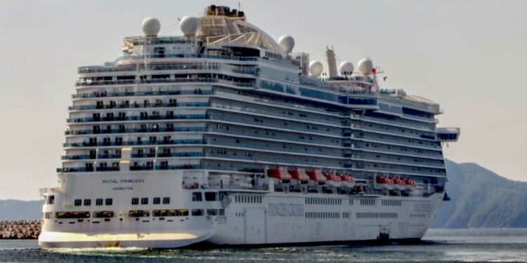 El 18 de noviembre se reanuda visita de cruceros; Royal Princess llega Manzanillo | AFmedios .