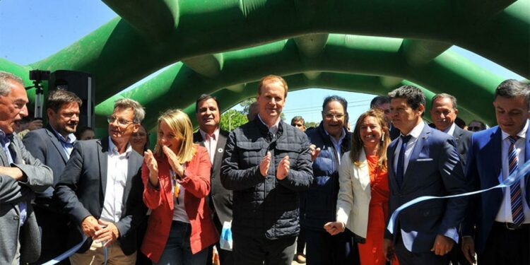 El Gobierno gastó más de 60 mil dólares en misiones comerciales e institucionales