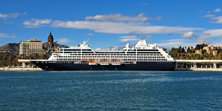 El Puerto de Málaga recibe esta semana la escala inaugural de tres cruceros