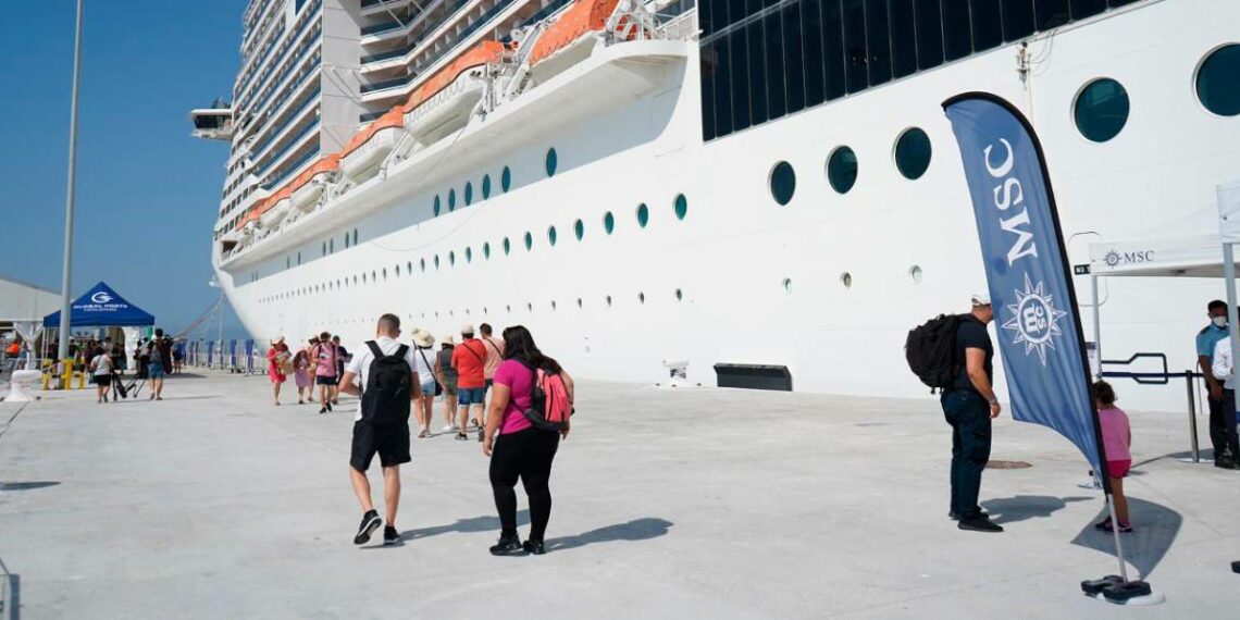 El crucero MSC Magnifica embarcará en Tarragona en 2023
