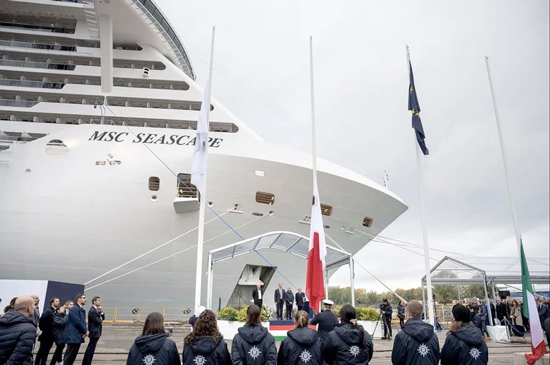 El “MSC Seascape” en el puerto de Barcelona