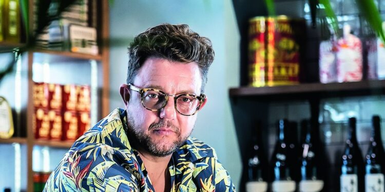El hombre que sabe dónde están los mejores bares del mundo | EL PAÍS Semanal