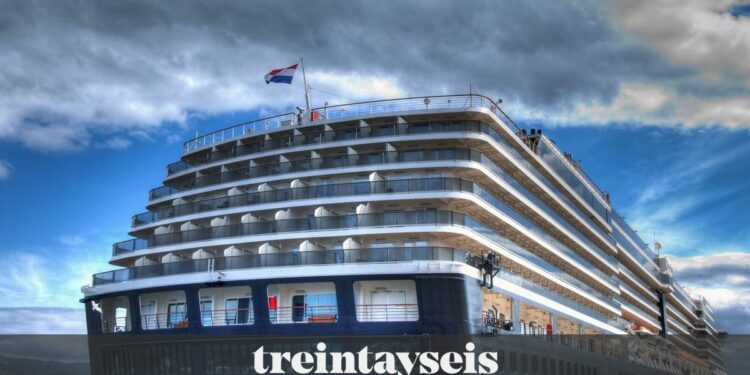 El mal tiempo obliga a un crucero de lujo a hacer una escala imprevista en el Puerto de Vigo