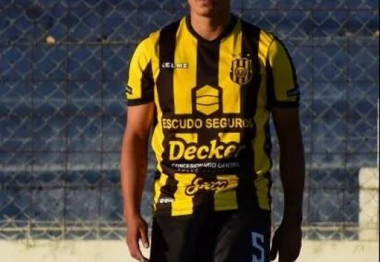 El mediocampista, Lucas Argüello, la sexta incorporación de Crucero