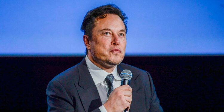 Elon Musk asegura que "los cohetes permitirán viajar de una punta a otra del mundo en 45 minutos"