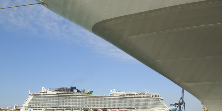 España: Puerto de Cádiz recibe más de 15.000 personas en seis cruceros
