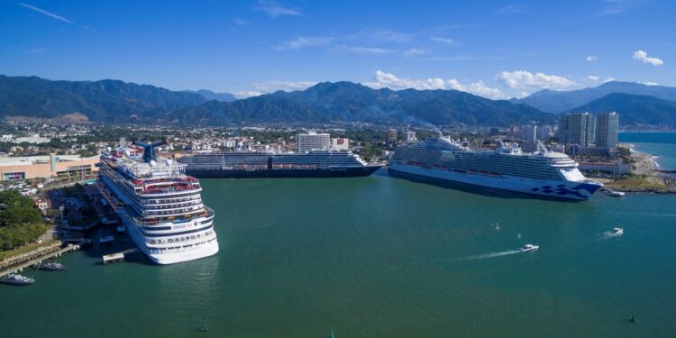 Esta semana habrá dos arribos triples de cruceros turísticos internacionales