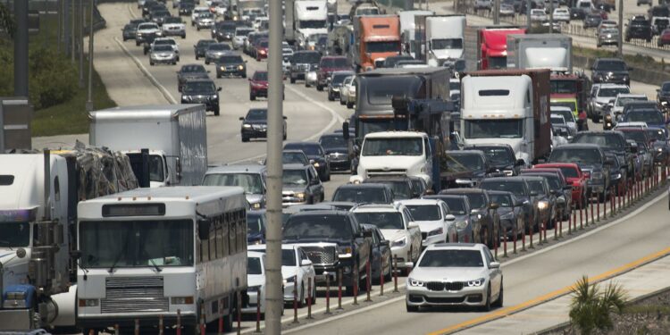 Estas son las mejores horas para viajar por carretera en el Día de Acción de Gracias | Video | Univision 45 Houston KXLN