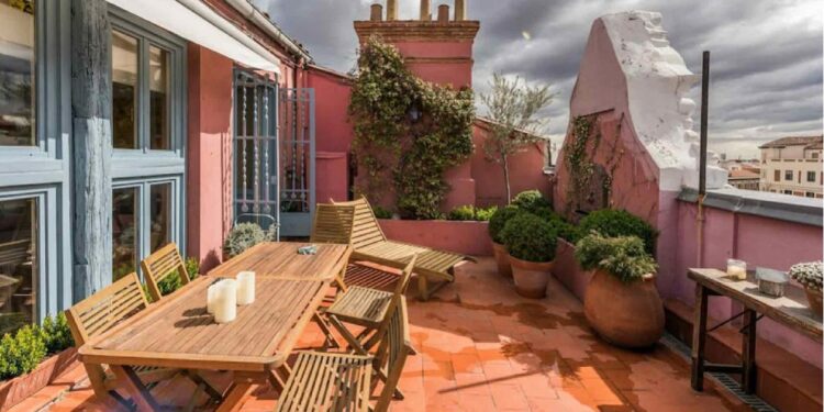 Exceltur negocia con el Gobierno para frenar la vivienda turística