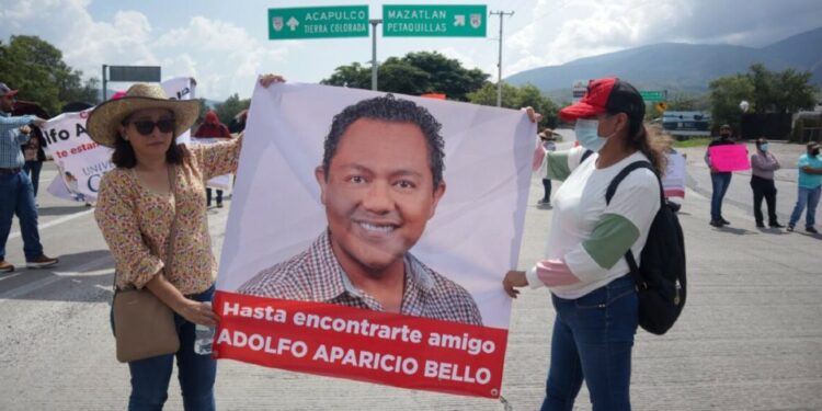 Hallan cuerpo de funcionario y 2 más, reportados como desaparecidos