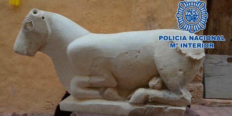 Hallan en Tarragona una escultura del siglo IV ‘robada’ en los 90