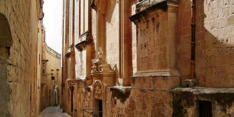 La Valeta, maravillas caballerescas e infames cruceros » Las nueve musas