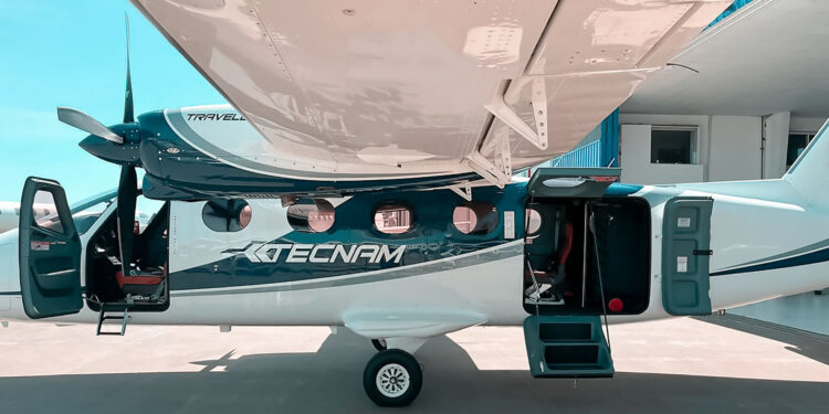En un avion Tecnam P2012, con 9 asientos, Flapper ofrece "vuelos compartidos" a Punta del Este a un valor por pasajero de 300 dólares por tramo