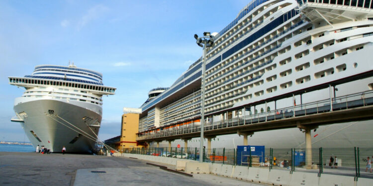 Los cruceros ya pueden volver a recalar en puertos de Japón