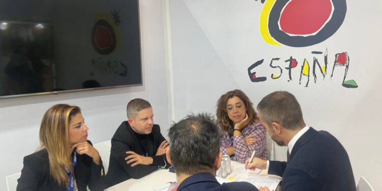 Los turoperadores británicos confirman el aumento de viajeros a Tenerife en 2023