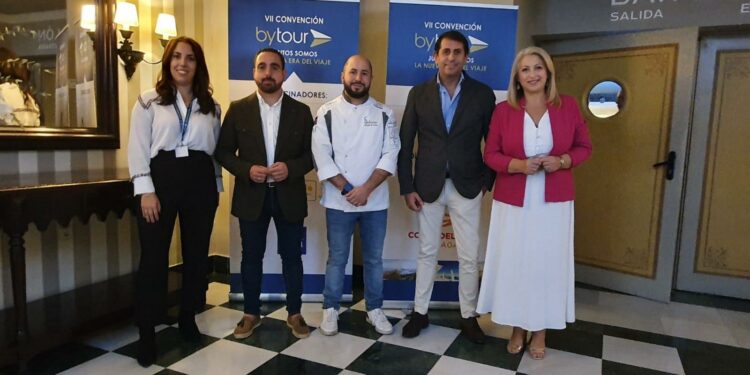 Más de 150 profesionales del turismo asistieron a una convención desarrollada en Torrox-Costa