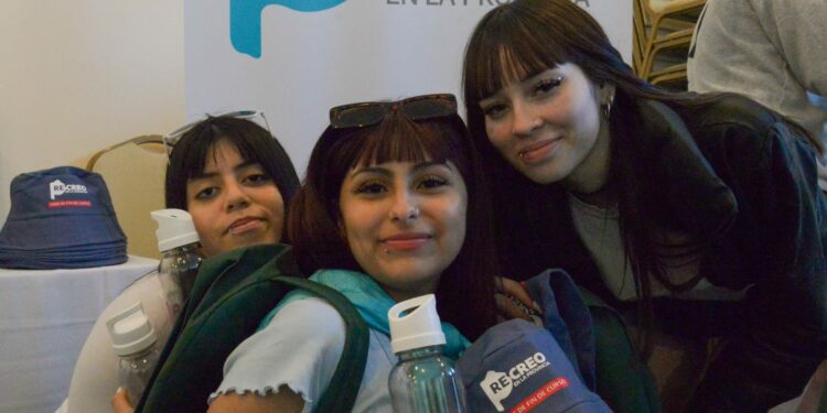 Más de 380 estudiantes nuevejulienses disfrutaron de su viaje de fin de curso | Cadena Nueve