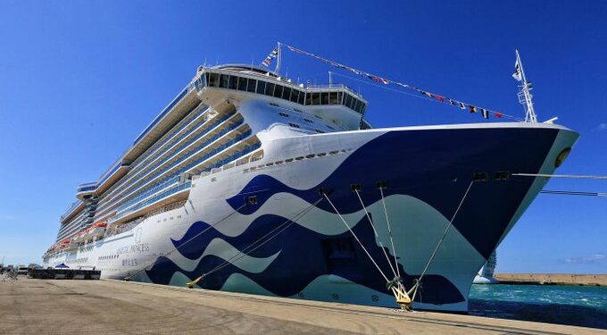 Medios informan de unos 800 casos del covid-19 a bordo de un crucero en Australia
