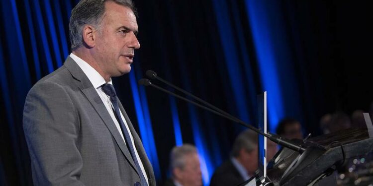 Orsi propuso un fondo de contingencia turística y Viera le contestó que no es para este momento | la diaria