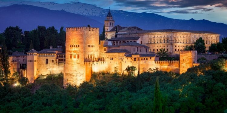 Turismo en Andalucía: Alhambra (Granada)