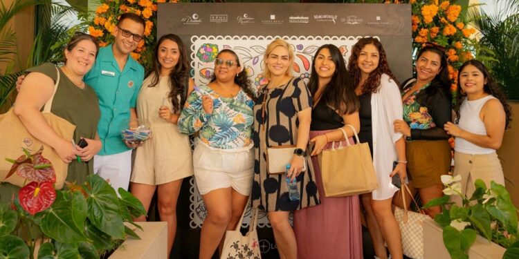 Premian a agentes que generan más turismo al Caribe Mexicano