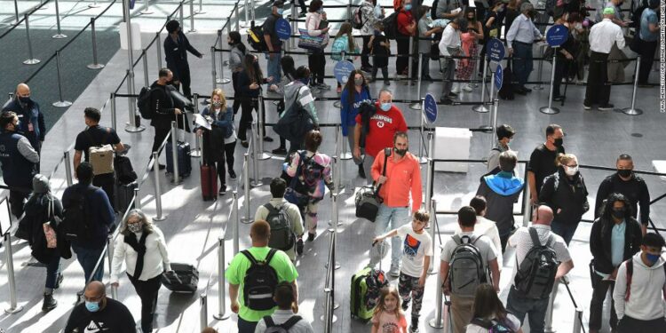 Prepárate para una temporada de viajes muy concurrida por el día de Acción de Gracias