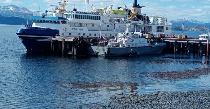 Primer zarpe de crucero desde Puerto Williams