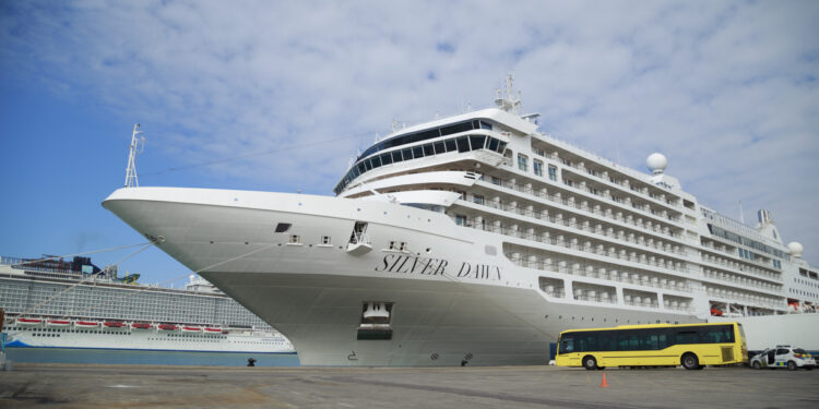 Puerto de Cádiz: Seis cruceros coinciden en un mismo día