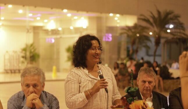 Recibe Abelina a grupo de inversionistas de Orlando