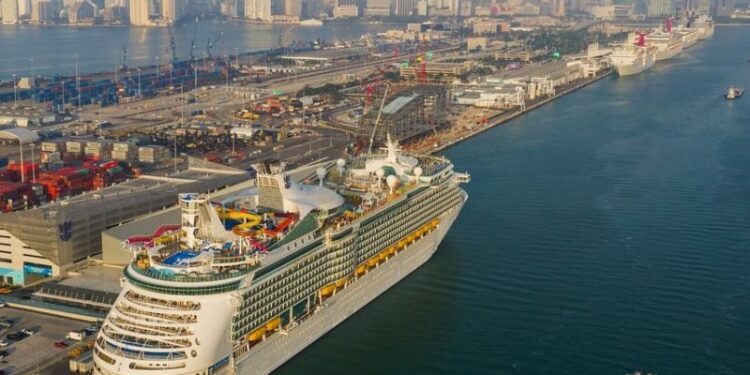 Royal Caribbean elimina requisito de prueba de Covid previa al viaje para casi todos los cruceros