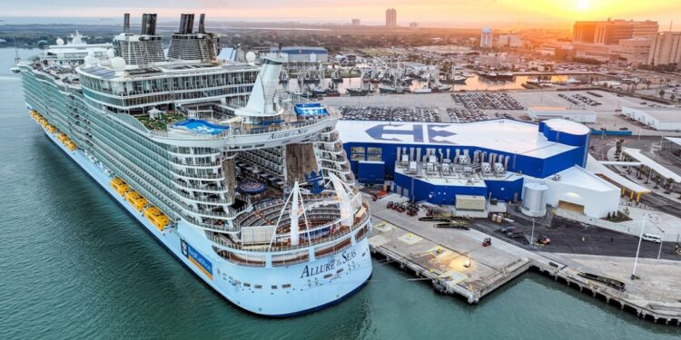 Royal Caribbean invirtió en nueva terminal de cruceros en Texas